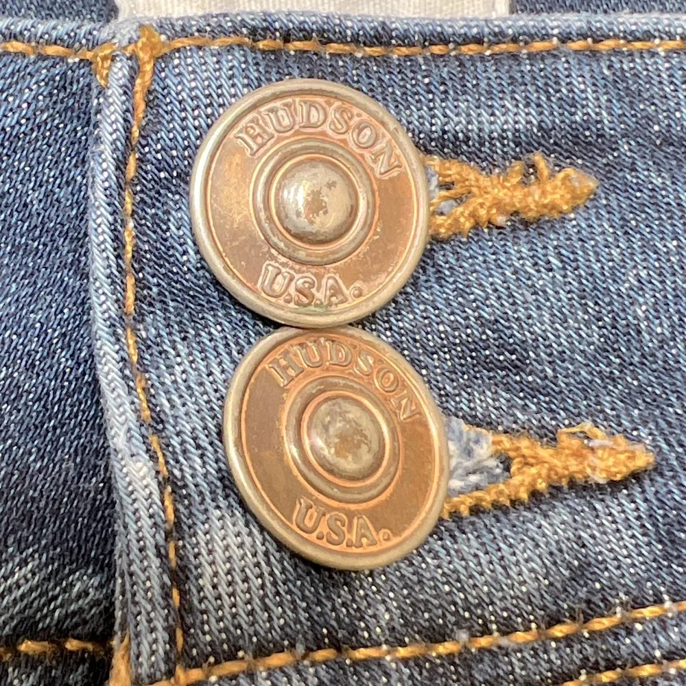 HUDSON || Cuffed Denim Shorts SZ 24 - Picture 3 of 4